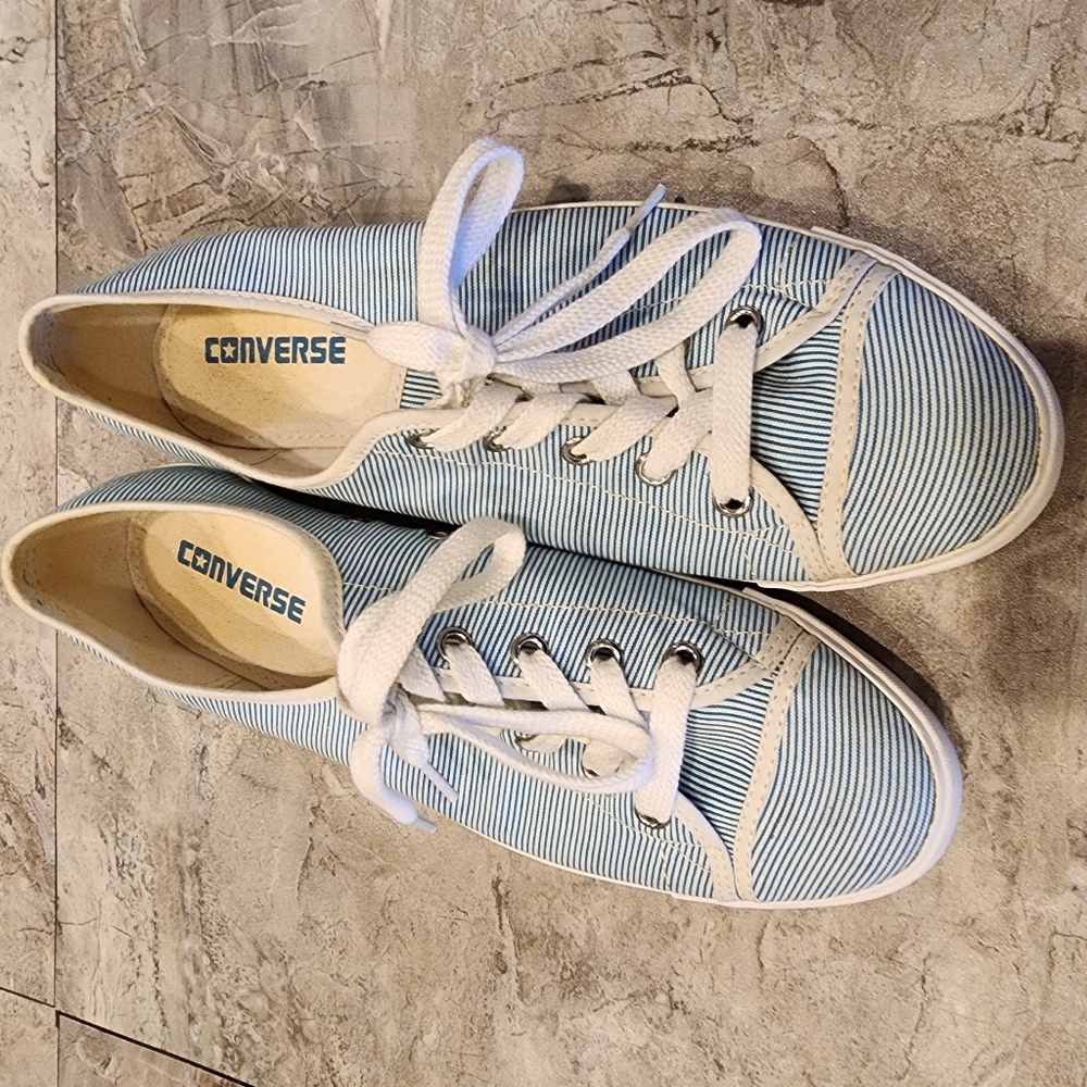 Blue and white Converse shoes size 9.5